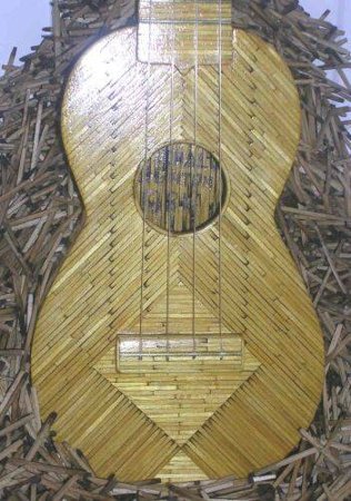 Гавайская гитара, сделанная из спичек